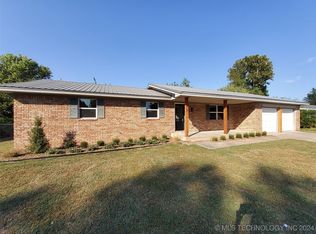 2502 Peggy Ln, Muskogee, OK 74403