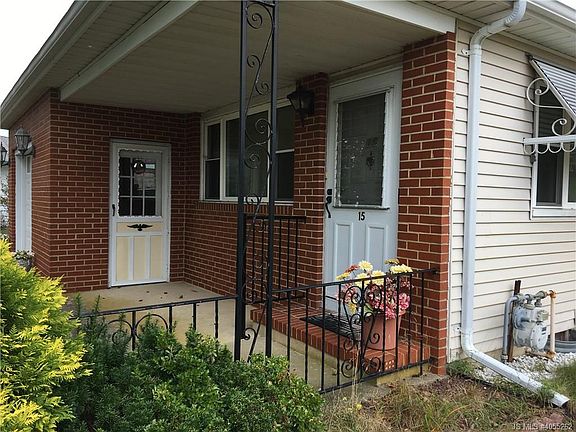 2nd image of 15 Nelson Ct
