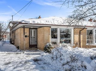 25 Roywood Dr, Toronto, ON M3A 2C7