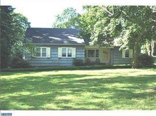 3350 Masons Mill Rd, Huntingdon Valley, PA 19006