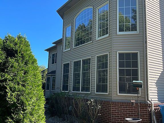 4th image of 4731 Birkdale Dr