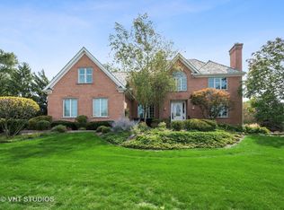 27060 W Driftwood Ct, Lake Barrington, IL 60010