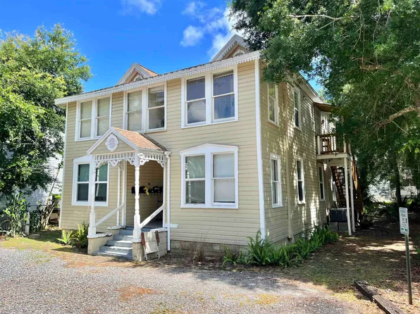 25 Desoto Pl APT 2, St Augustine, FL 32084