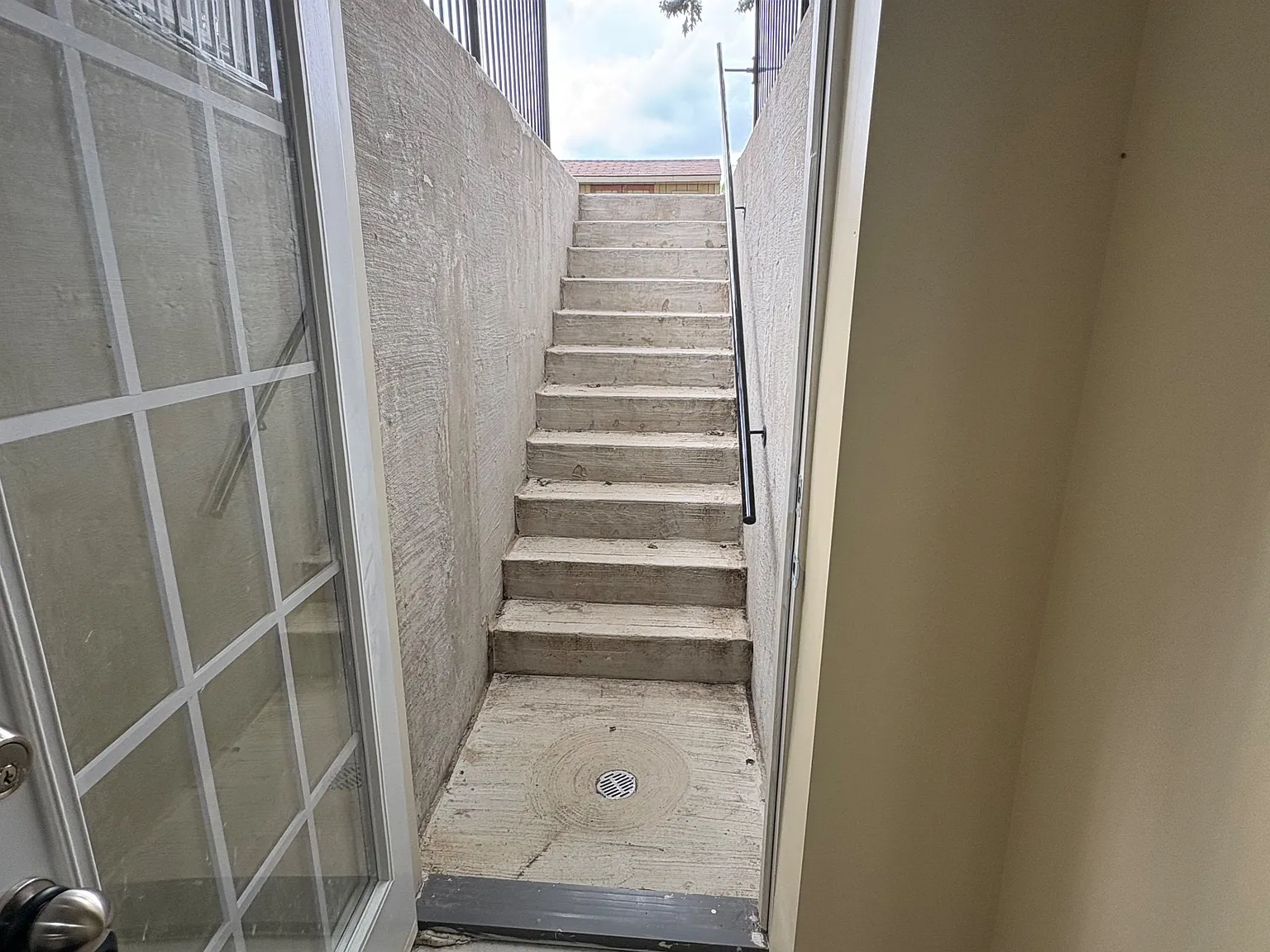 2 bed, $1,575 — Photo 2