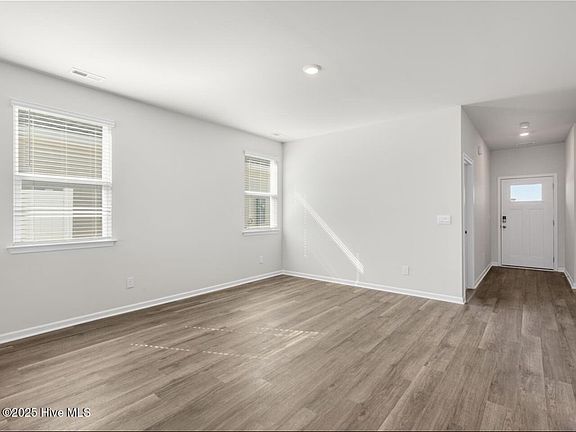 4th image of 167 N Atlantic Ave