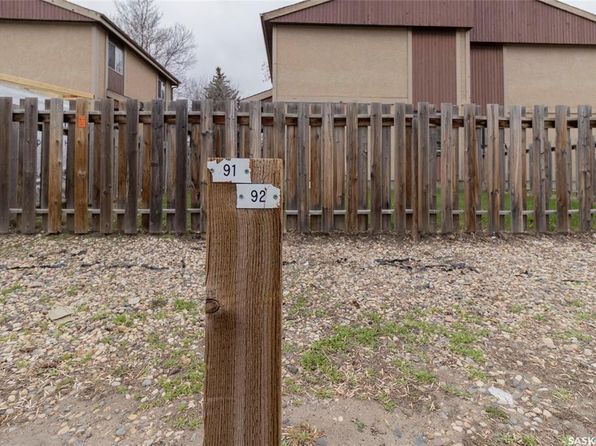 UNIT 304-415 Tait COURT, Saskatoon, SK S7H 5L3