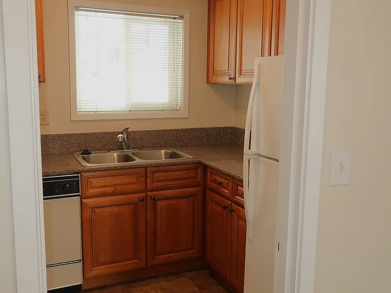 120 Lavender Ct #14 — Photo 8