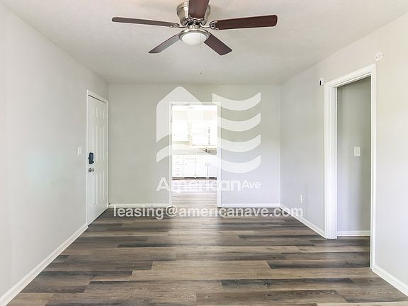 1362752_005_living_room_5.jpg