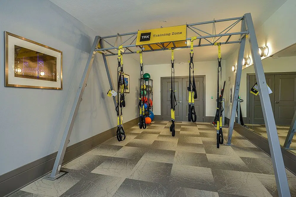Spyglass Luxury Apartments — Photo 3