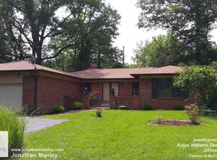 2897 Poe Ave, Saint Louis, MO 63114