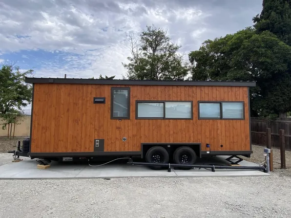 1496 Hearthstone Dr, San Jose, CA 95122