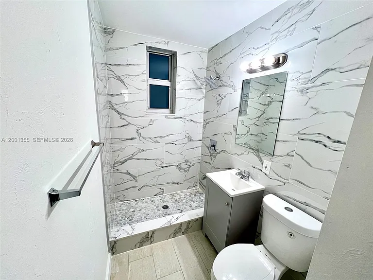 135 3rd St #25 — Photo 9