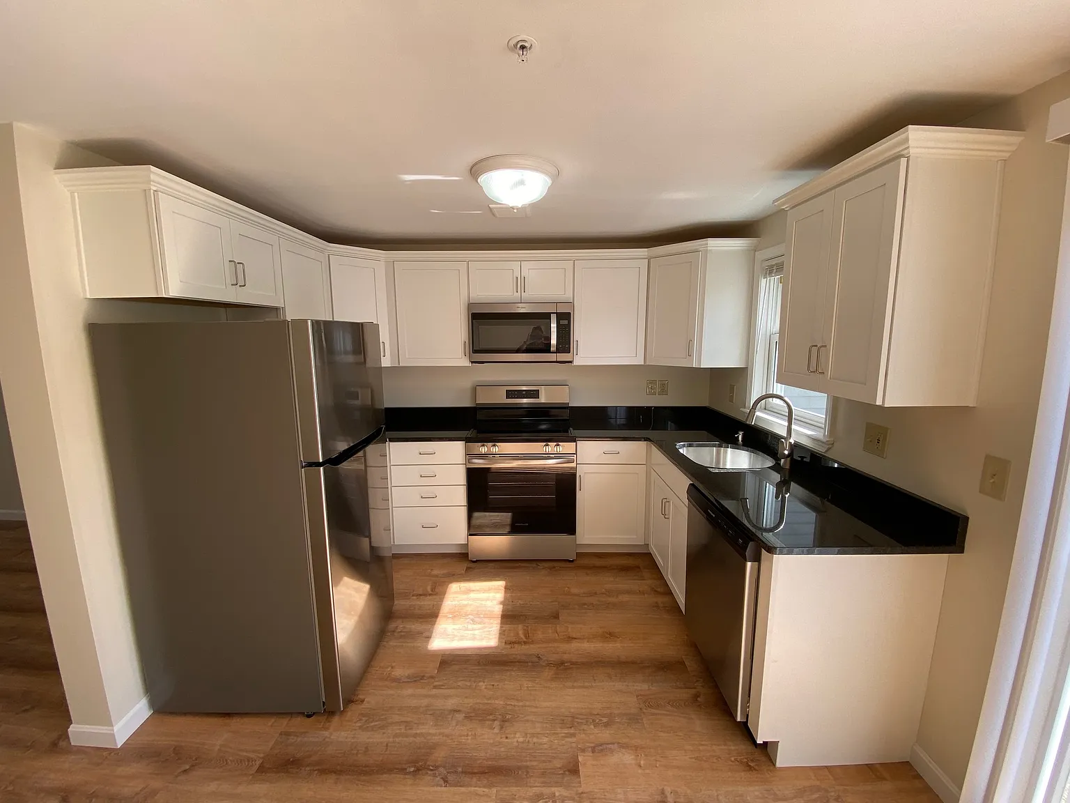 Oak Terrace Townhomes — Photo 2