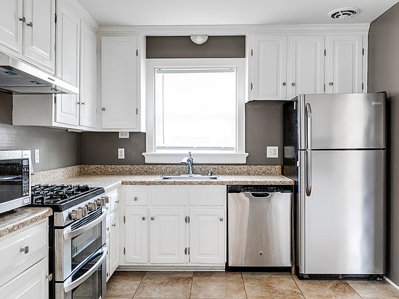 4th image of 8506 Rivermont Dr