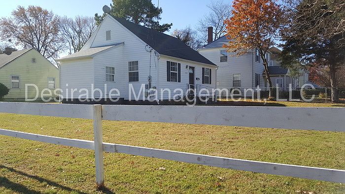 2nd image of 1030 20th St