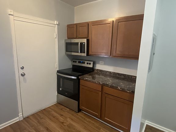 2nd image of 15 N Keeler Ave APT 307