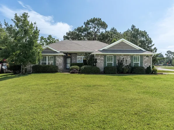 2300 Valley Pl, Navarre, FL 32566