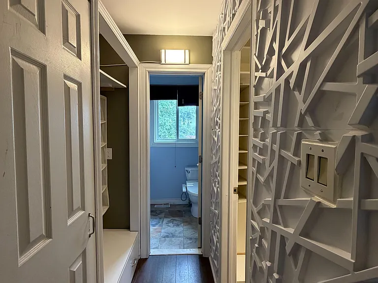 209 Yorkshire Dr — Photo 28