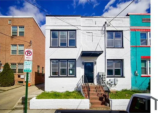 2 bed, $2,298 — Photo 2