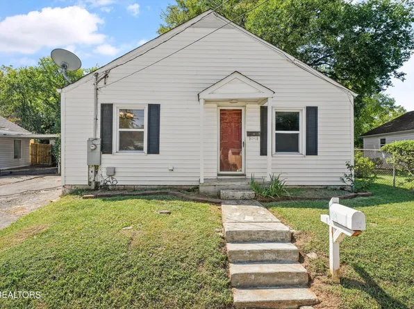 109 N Magnolia St, Maryville, TN 37801