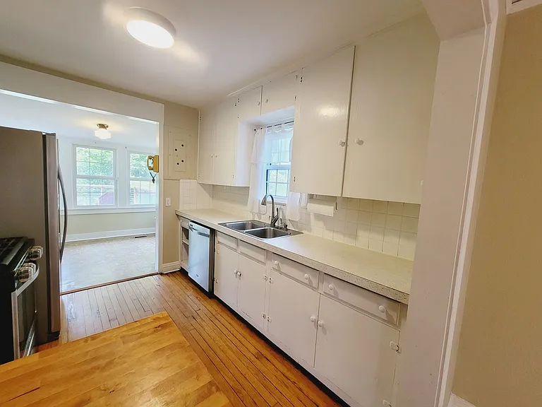 608 Talaflo St — Photo 9