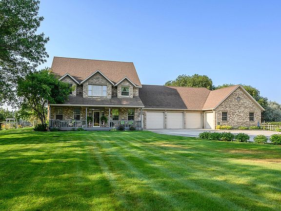 2nd image of 1707 Larson Rd