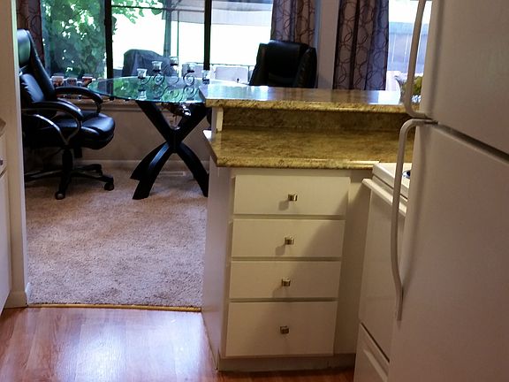 4th image of 213 Paisley Ct APT C