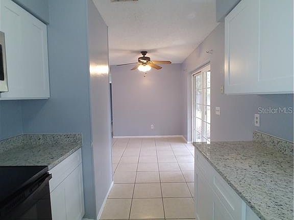 4th image of 317 Hidden Lake Dr