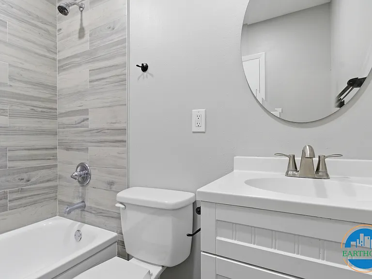 8609 Chinaberry Dr — Photo 21
