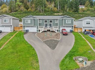 19015 E State Route 3 #A-B, Allyn, WA 98524