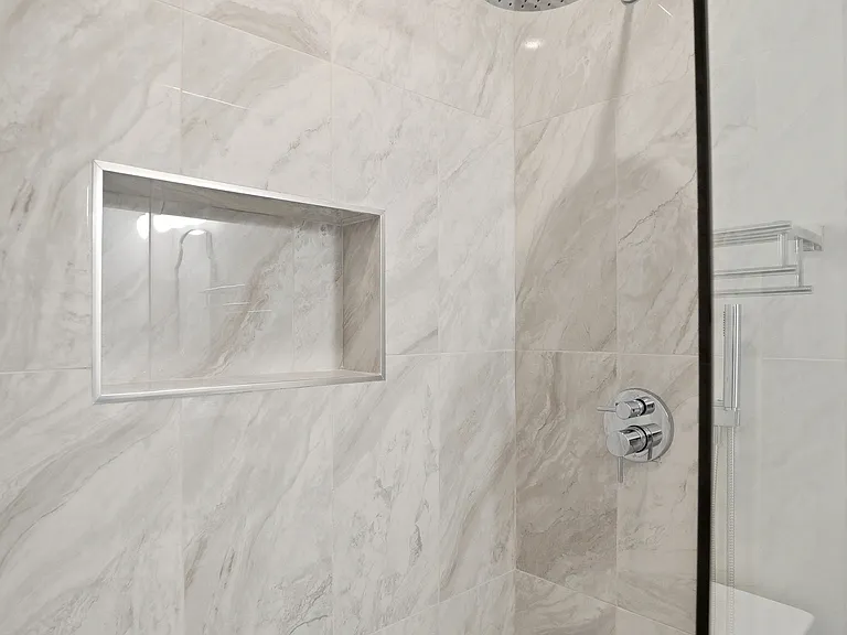 907 Main St #5 — Photo 22