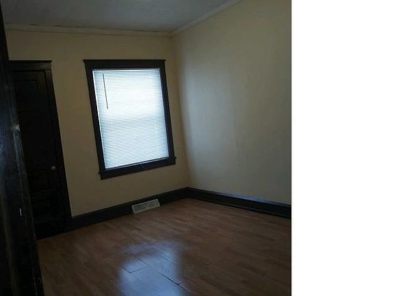 3rd image of 510 Napoleon St