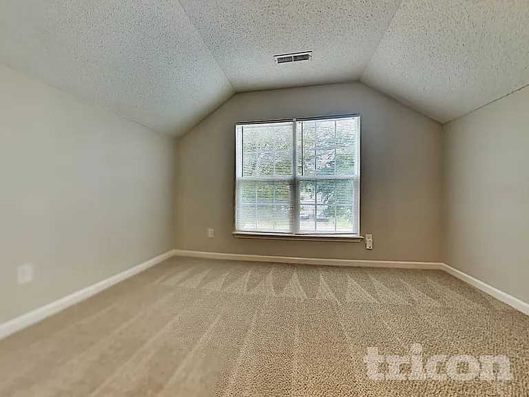 4030 Evelyn Ave — Photo 13