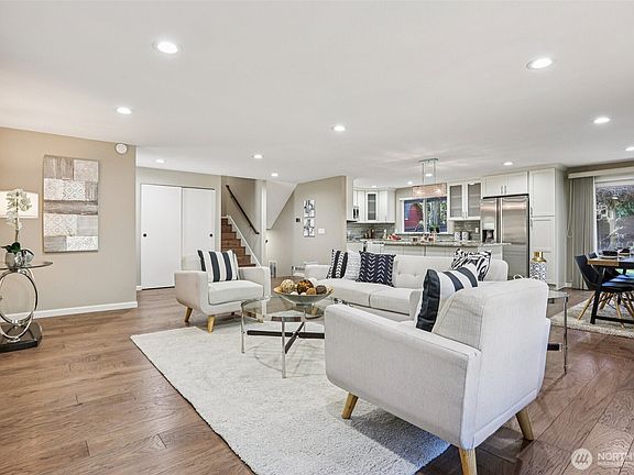 4th image of 9207 120th Avenue SE