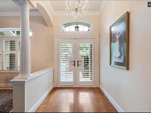 4th image of 10210 Newington Pl