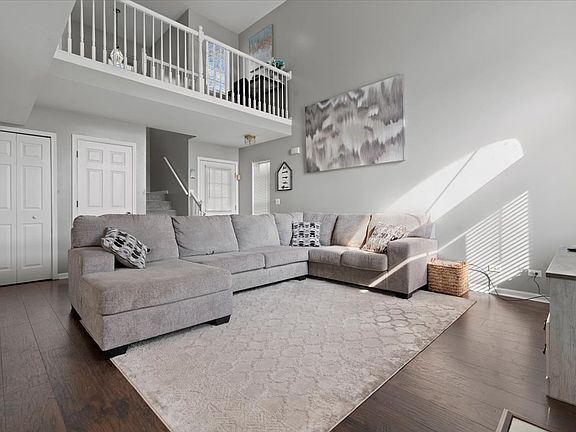 5th image of 1739 N Ashley Ln