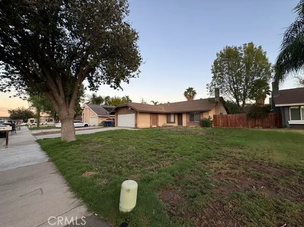 11562 Hartford Ct, Riverside, CA 92503