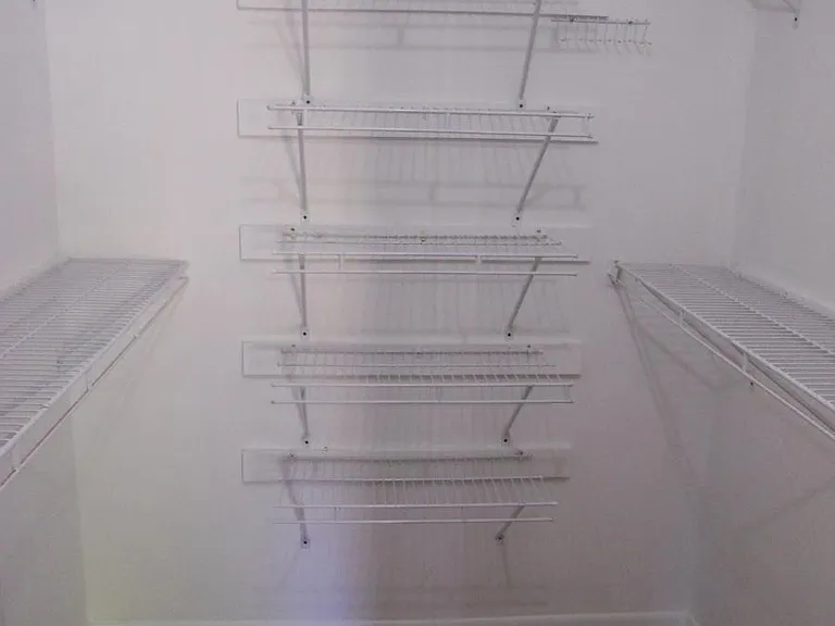 walkin closet