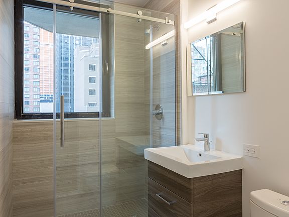 5th image of 235 W 48th St APT 11n