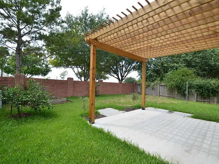 5606 Claybeck Ln — Photo 32