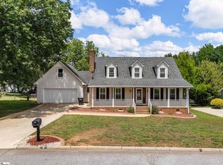 6 Hudders Creek Way, Simpsonville, SC 29680