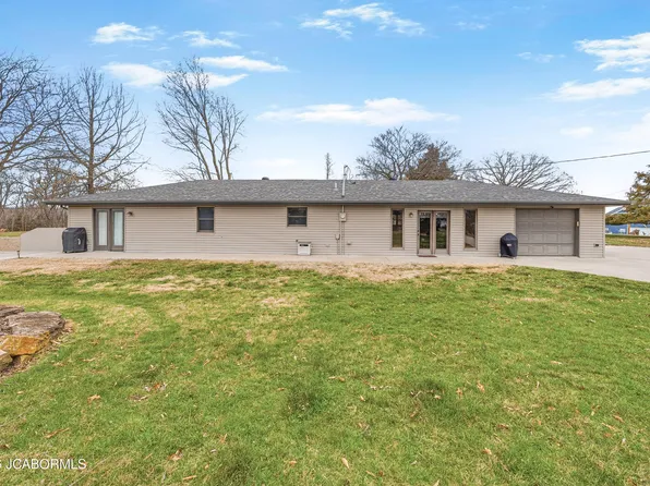10163 County Road 367, New Bloomfield, MO 65063