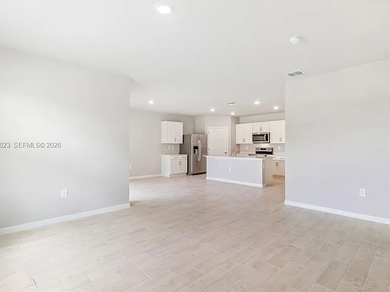 3021 N Lakewood Rd — Photo 7