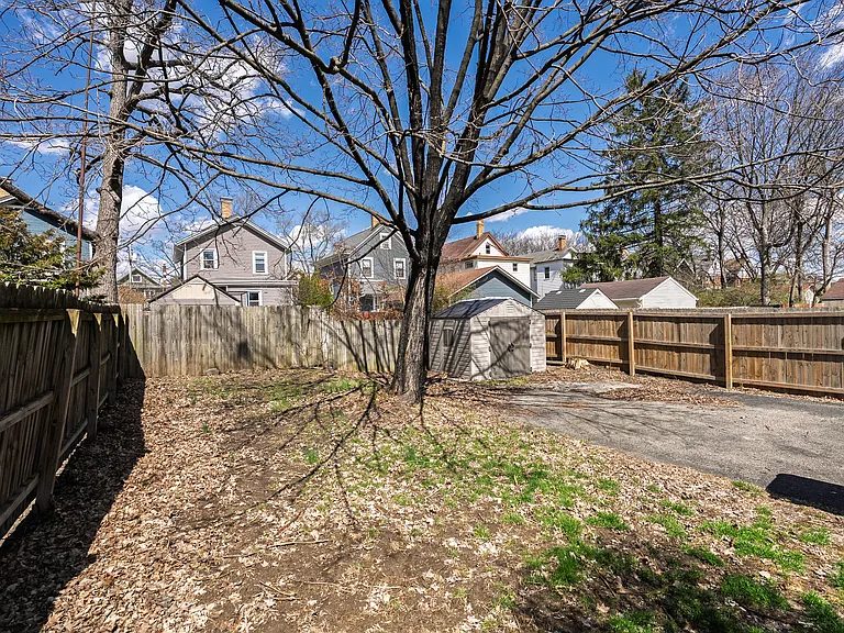 2892 Markbreit Ave — Photo 15
