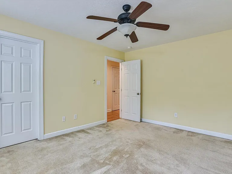2103 Wythe Dr — Photo 41