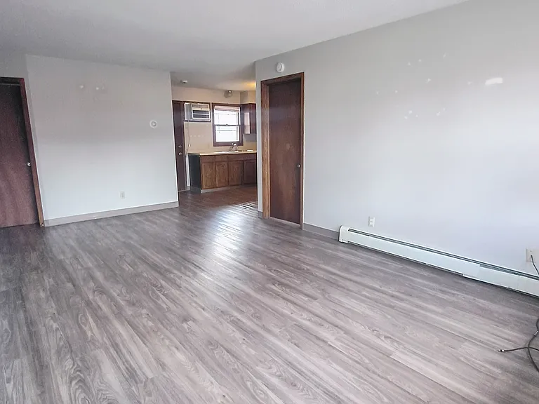 525 Plum St #8 — Photo 2