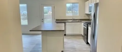 1137 Amber Dr — Photo 8