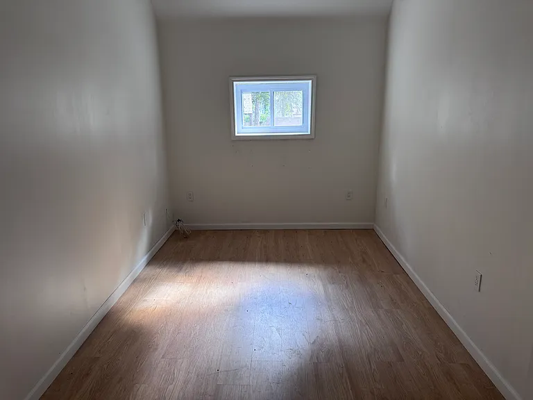 5240 Genesee St #5 — Photo 10