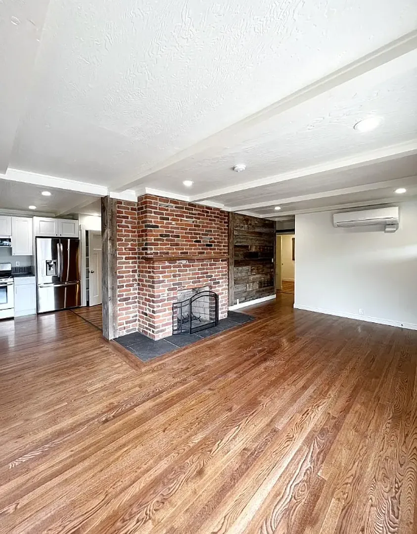 1475 Humboldt St. — Photo 2