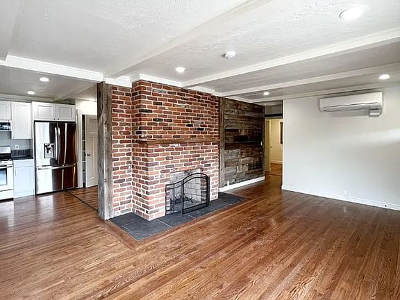 2nd image of 1475 Humboldt St #1475